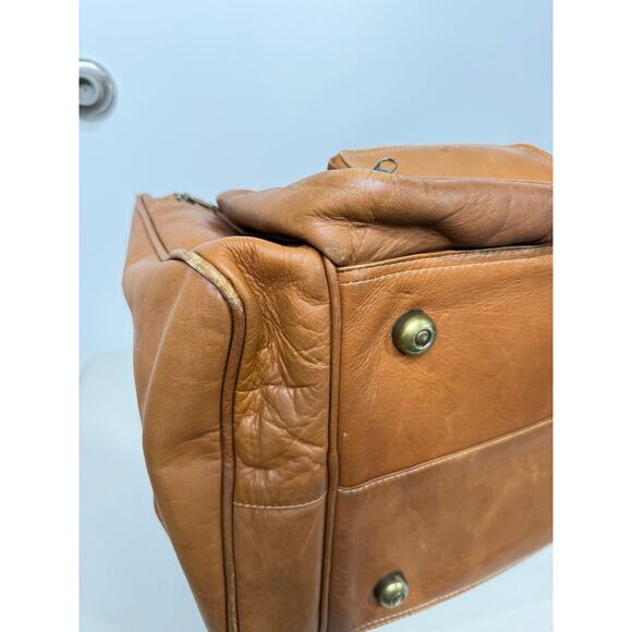 Colombian Top-Grain Leather 20" Duffel Bag w/ Shoulder Strap, Duffle - Picture 12 of 16